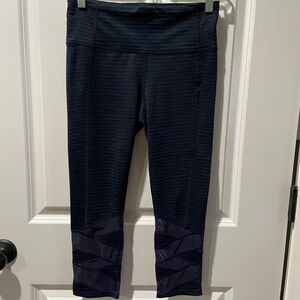 Athleta navy textured Leggings